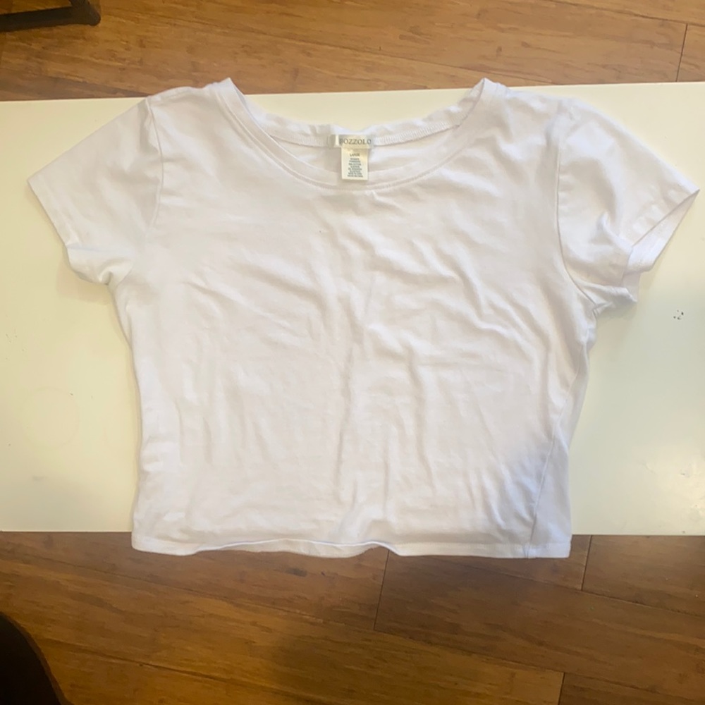 WHITE WOMENS CROP TOP